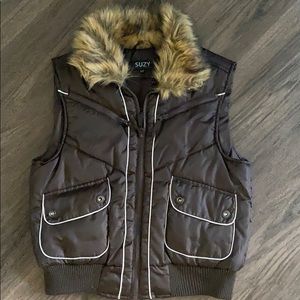 Brown Outdoor Vest with Fuax Fur